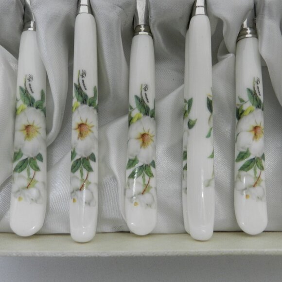 Porcelain Chopstick w/ Long Spoon Set for 5 floral green white 9" Long flatware - Picture 3 of 8